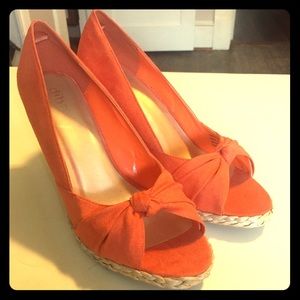 Diba Orange Suede Size 10 Wedges, New in Box!